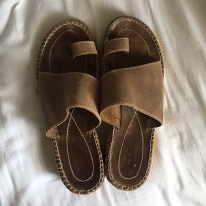 L.L. Bean Toe Strap sandals